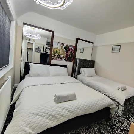 Homestay Clayton *