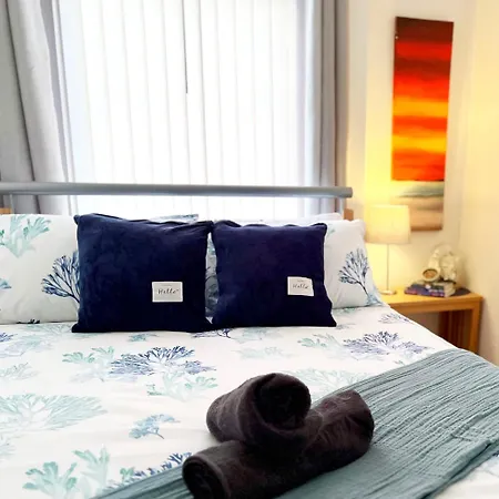 Cosy 3bdr In Levenshulme-close To Centre And Stockport Town- Free Parking- Wifi בית נופש