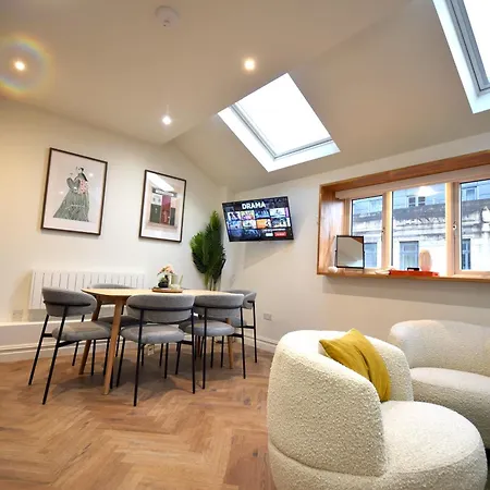 Apartment Cityescape - 2br En-suite Sofa Bed Nq