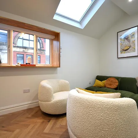 Apartment Cityescape - 2br En-suite Sofa Bed Nq *