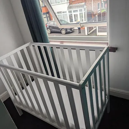 Nyaraló Comfy 3br - Pool Table - Games - Sleeps 8