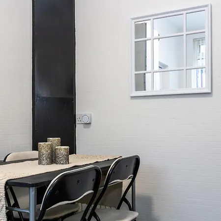 Holiday home Urban Haven Hall Luxury Rusholme, Near Centre Hospitals Manchester