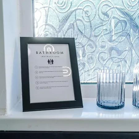 Апартаменты Free Park, Sleeps 8, Stunning In Salford, Long Term Disc, Perfect For Groups *