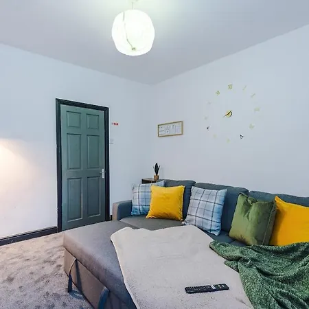 Free Park, Sleeps 8, Stunning In Salford, Long Term Disc, Perfect For Groups Апартаменты Манчестер