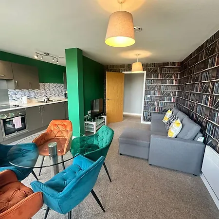 Adelphi Wharf By Beehosting Apartment *