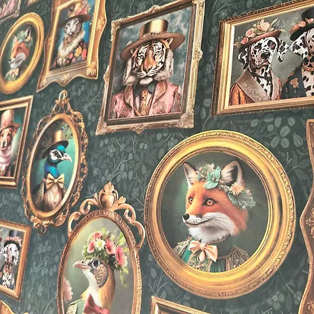 Adelphi Wharf By Beehosting Manchester