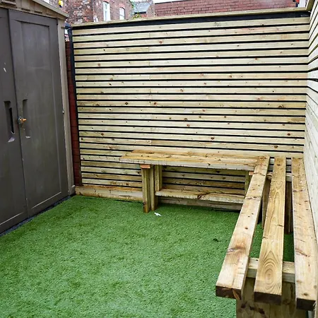 Charming Victorian Retreat 4br House In