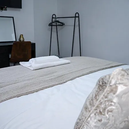 Charming Victorian Retreat 4br House In Semesterbostad Manchester