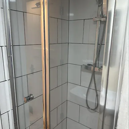 Apartamento Newly Built Private Ensuite *