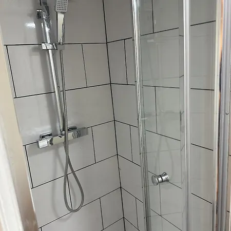 Newly Built Private Ensuite Apartment
