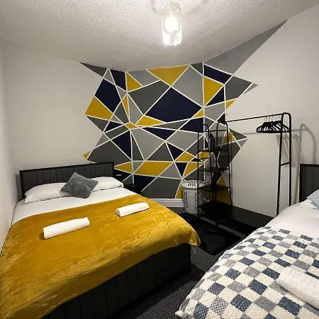 4bed 7guests Work&family Easycentralaccess Offer 別荘 マンチェスター