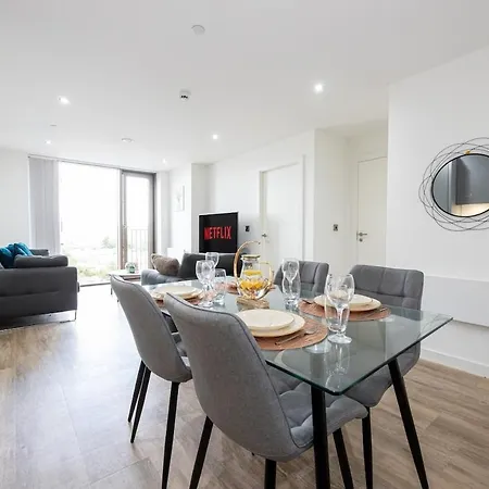 2 Bedroom In 公寓 *