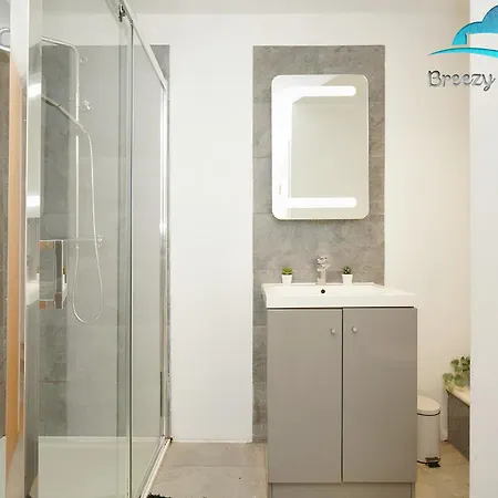 דירה Spacious Center Gem *