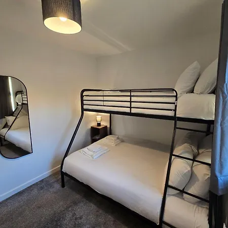 2br Apt, Etihad Stadium, Access, Sleeps 6 アパート