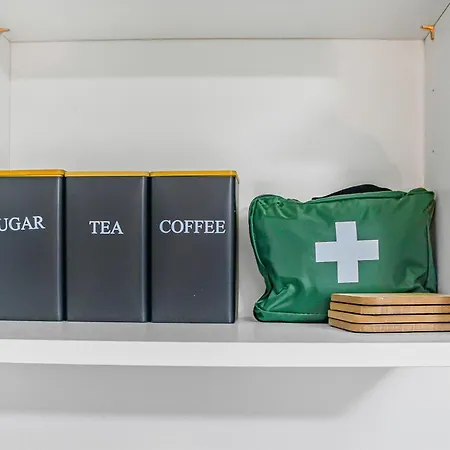 Cosy By Kammili - With Free Parking, Near Centre Manchester