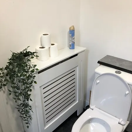 Holiday home Spacious 2-bed Near Etihad-games Room-free Parking
