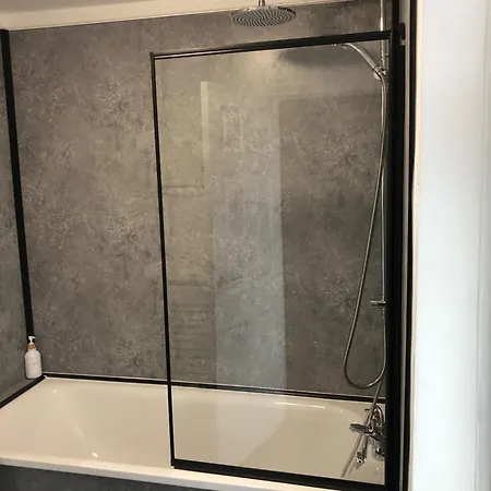 Spacious 2-bed Near Etihad-games Room-free Parking Holiday home Manchester
