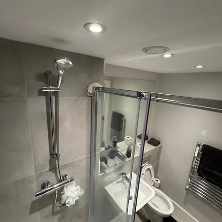 Regent Plaza Apartment