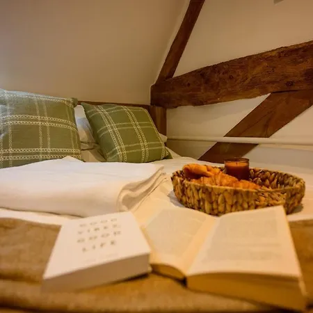 East Barn- Luxury Countryside Manchester