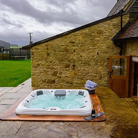 East Barn- Luxury Countryside Holiday home