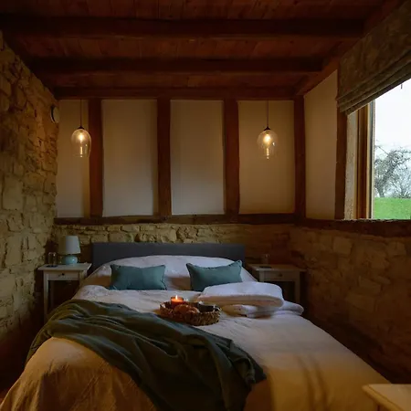 East Barn- Luxury Countryside *