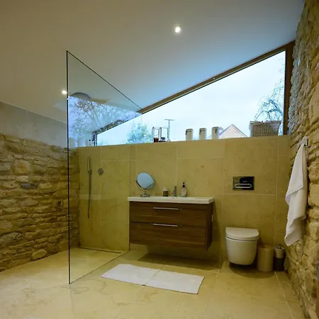 Feriehus East Barn- Luxury Countryside