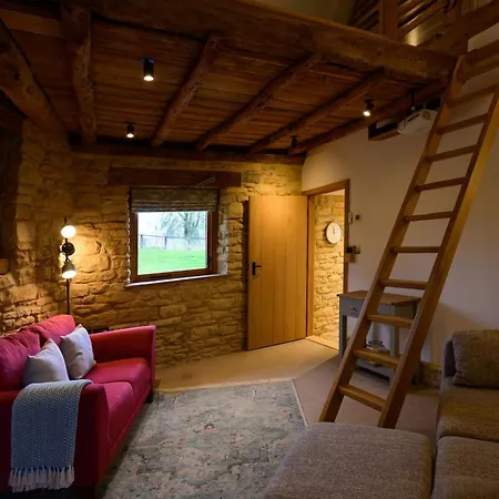 East Barn- Luxury Countryside Feriehus *