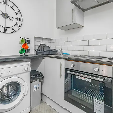 Cosy Near City Centre And Hospital Apartment