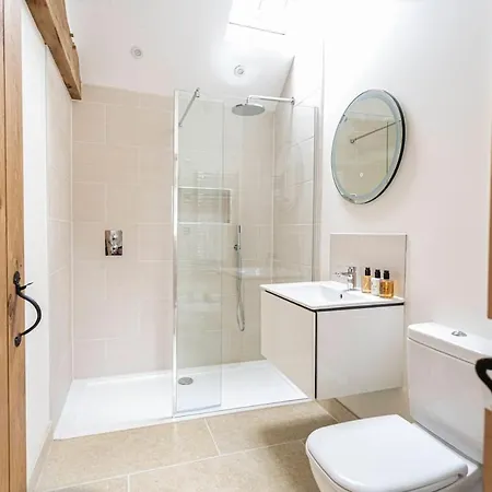 The Cart Shed - Romantic Hideaway With A View! Holiday home *