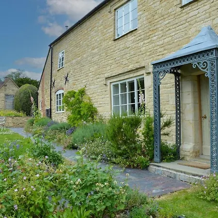 Beautiful Cotswold With Hot Tub