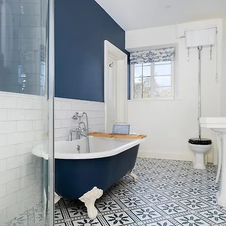 Beautiful Cotswold With Hot Tub * Manchester