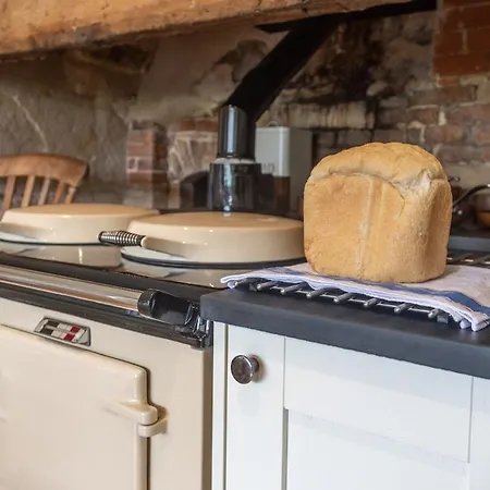 Beautiful Cotswold With Hot Tub