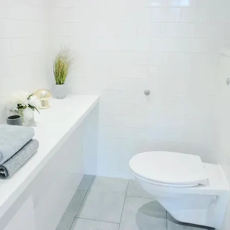 Modern Duplex Centre مانشستر