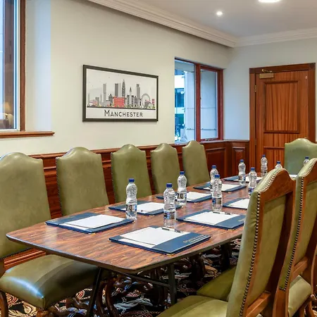 Hotel Britannia City Centre 3*