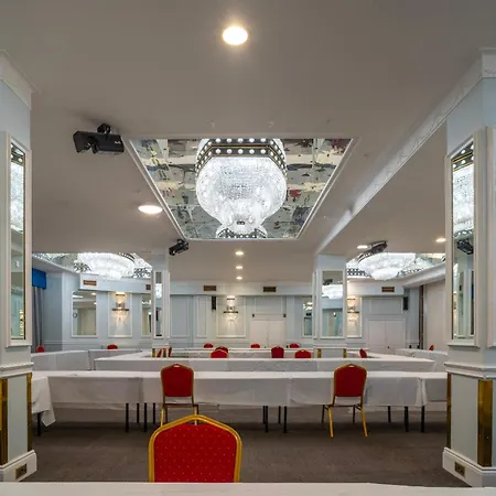 Otel Sachas