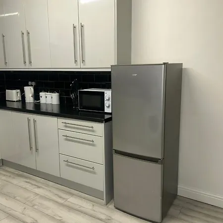 Casa de Férias Charming Victorian Retreat 4br House In