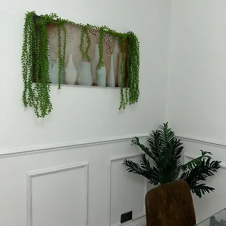 Charming Victorian Retreat 4br House In * מנצ'סטר