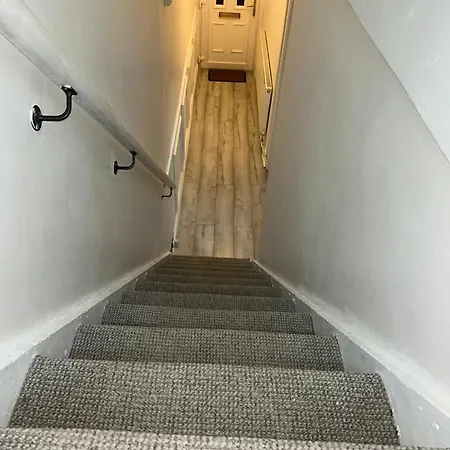 Charming Victorian Retreat 4br House In בית נופש מנצ'סטר