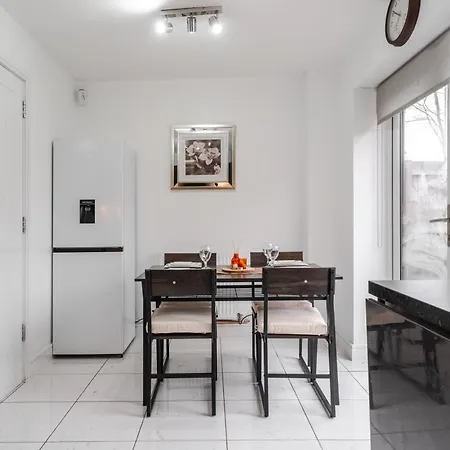 Luxury 5 Bed Near Etihad And Coop Live * Manchester