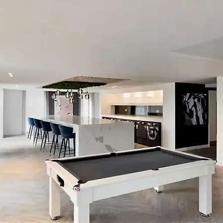 View 2 King Ensuites Gym Manchester