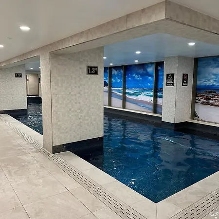 View 2 King Ensuites Gym * Manchester