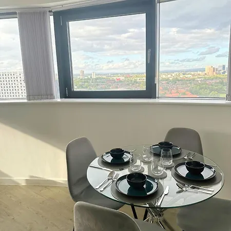 Stylish Haven With Ample Space Lägenhet Manchester