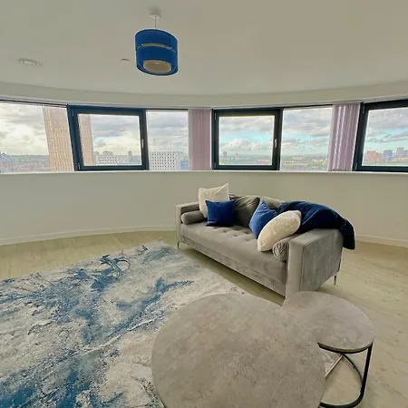 Stylish Haven With Ample Space Апартаменты Манчестер