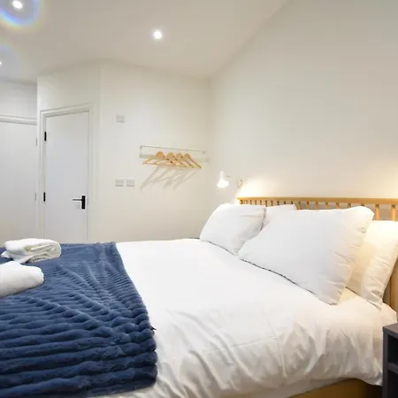 Cityescape - 2br 3 En-suite Sofa Bed Nq Apartment *