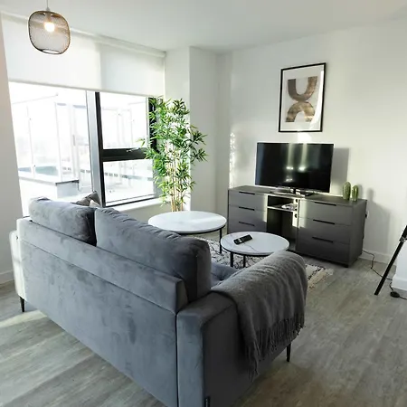Stunning Old Trafford 2 Bed Penthouse W Terrace * Manchester
