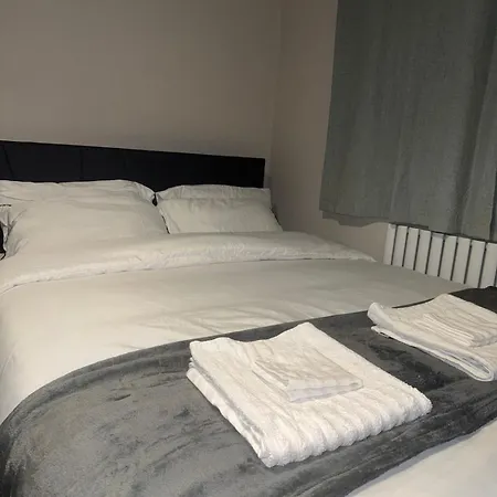 Stylish 5 Mins To Center Casa vacanze