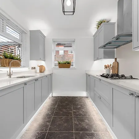 Blissful Breaks Near Old Trafford Stadium Holiday home