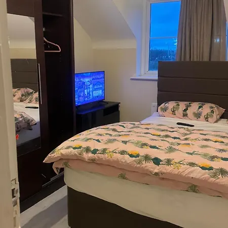 Komegloba Mega Apartment