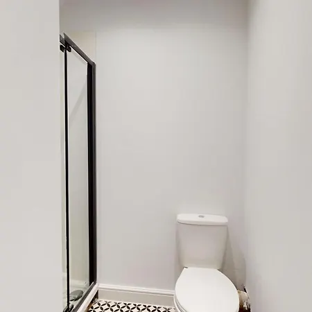 The Thurloe 公寓式酒店 *