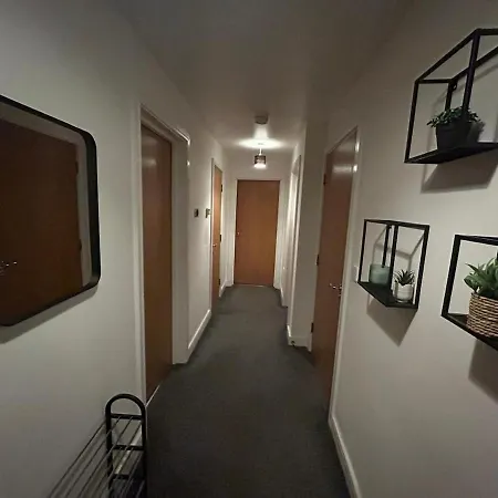 Comfy 2br In West Didsbury *